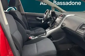 Toyota Auris, 1.4, 66 kW, diisel, automaat, esivedu