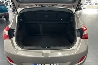 Hyundai i30, 1.4, 73 kW, bensiin, manuaal, esivedu