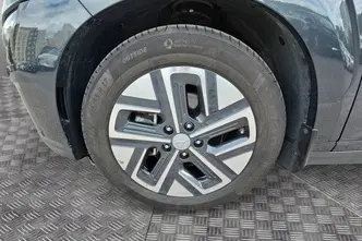 Hyundai Kona, electric, automatic, front-wheel drive