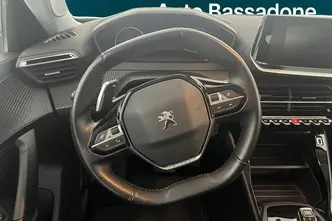 Peugeot 2008, 1.2, 96 kW, bensiin, automaat, esivedu