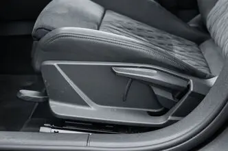 Audi RS3, 2.5, 295 kW, бензин, автомат, полный привод