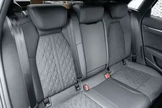 Audi RS3, 2.5, 295 kW, бензин, автомат, полный привод