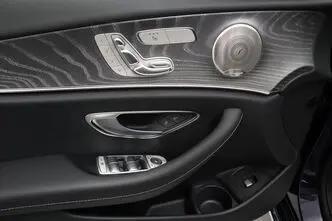 Mercedes-Benz E 300, 2.0, 143 kW, pistikhübriid, automaat, nelikvedu
