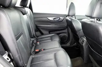 Nissan X-Trail, 1.6, 130 kW, дизель, автомат, передний привод