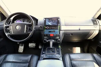 Volkswagen Touareg, 3.0, 224 kW, diesel, automatic, four-wheel drive
