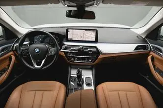 BMW 530, 2.0, 185 kW, hybrid, automatic, four-wheel drive