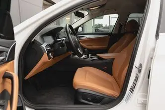 BMW 530, 2.0, 185 kW, hybrid, automatic, four-wheel drive