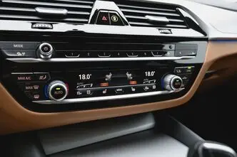BMW 530, 2.0, 185 kW, hybrid, automatic, four-wheel drive