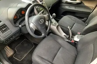 Toyota Auris, 1.6, 91 kW, petrol, automatic, front-wheel drive