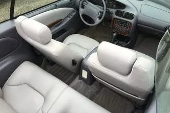 Chrysler Stratus, 2.5, 120 kW, petrol, automatic, front-wheel drive