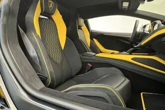 Lamborghini Revuelto, 6.5, 607 kW, hybrid, automatic, four-wheel drive