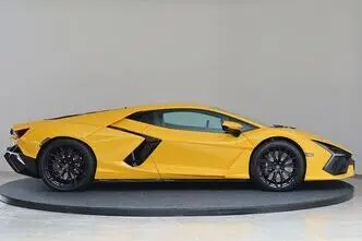 Lamborghini Revuelto, 6.5, 607 kW, hybrid, automatic, four-wheel drive