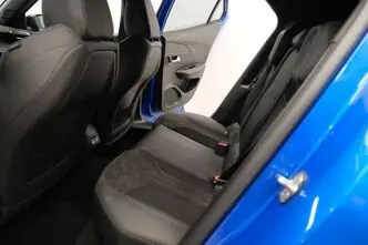 Peugeot 2008, 1.5, 96 kW, diesel, automatic, front-wheel drive