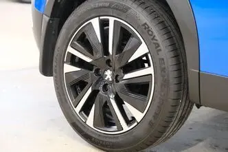 Peugeot 2008, 1.5, 96 kW, diesel, automatic, front-wheel drive