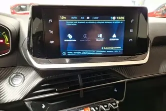 Peugeot e-2008, electric, automatic, front-wheel drive