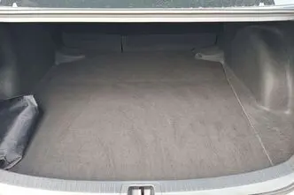 Toyota Corolla, 1.5, 92 kW, bensiin, manuaal, esivedu