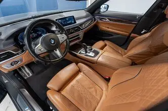 BMW 730, 3.0, 195 kW, diesel, automatic, four-wheel drive
