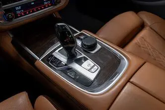 BMW 730, 3.0, 195 kW, diesel, automatic, four-wheel drive