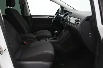 Volkswagen Touran, 1.6, 85 kW, дизель, автомат, передний привод