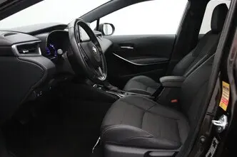 Toyota Corolla, 1.8, 72 kW, hybrid, automatic, front-wheel drive