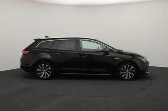 Toyota Corolla, 1.8, 72 kW, hybrid, automatic, front-wheel drive