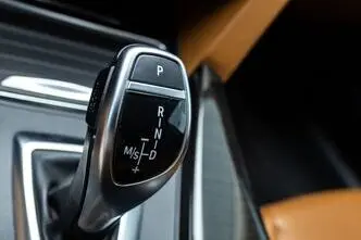 BMW 320, 2.0, 120 kW, diisel, automaat, tagavedu