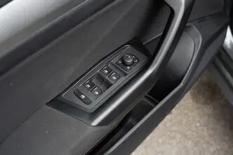 Volkswagen T-Roc, 1.5, 110 kW, petrol, manual, front-wheel drive