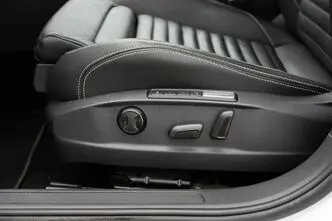 Volkswagen Passat, 1.4, 160 kW, plug-in hybrid, automatic, front-wheel drive