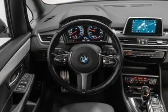 BMW 218, 1.5, 100 kW, бензин, автомат, передний привод