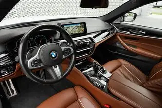 BMW 540, 3.0, 250 kW, bensiin, automaat, nelikvedu