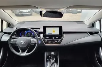Toyota Corolla, 1.8, 72 kW, hybrid, automatic, front-wheel drive
