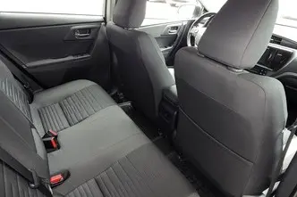 Toyota Auris, 1.8, 73 kW, hybrid, automatic, front-wheel drive