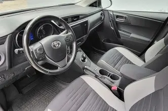 Toyota Auris, 1.8, 73 kW, hybrid, automatic, front-wheel drive