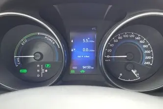 Toyota Auris, 1.8, 73 kW, hybrid, automatic, front-wheel drive