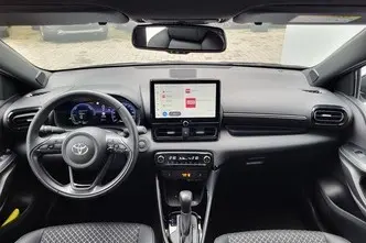 Toyota Yaris, 1.5, 68 kW, hybrid, automatic, front-wheel drive