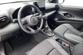 Toyota Yaris, 1.5, 68 kW, hybrid, automatic, front-wheel drive