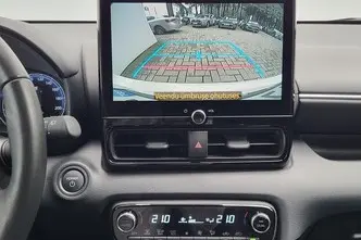 Toyota Yaris, 1.5, 68 kW, hybrid, automatic, front-wheel drive
