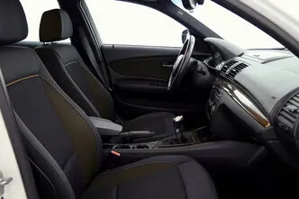 BMW 116, 2.0, 122 kW, bensiin, manuaal, tagavedu