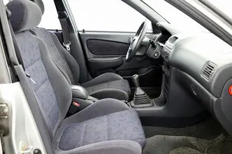 Toyota Corolla, 1.4, 96 kW, bensiin, manuaal, esivedu