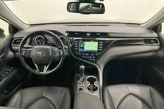 Toyota Camry, 2.5, 131 kW, hybrid, automatic, front-wheel drive