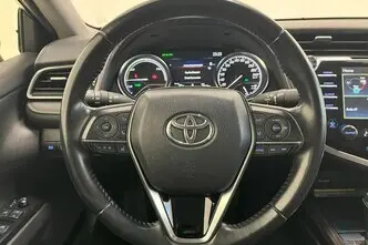 Toyota Camry, 2.5, 131 kW, hybrid, automatic, front-wheel drive