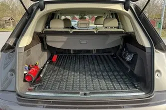 Audi Q7, 3.0, 210 kW, hybrid, automatic, four-wheel drive