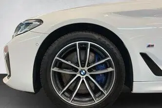 BMW 530, 3.0, 210 kW, hybrid, automatic, four-wheel drive
