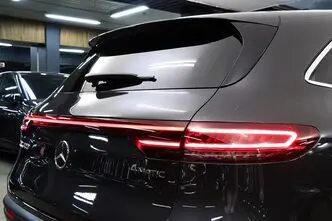 Mercedes-Benz EQC, 135 kW, elekter, automaat, nelikvedu