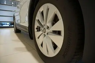 Škoda, 89 kW, электричество, автомат, задний привод