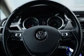 Volkswagen Touran, 2.0, 81 kW, diisel, automaat, esivedu