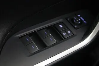 Toyota RAV4, 2.0, 129 kW, bensiin, manuaal, esivedu