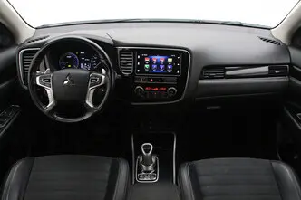Mitsubishi Outlander, 2.4, 99 kW, pistikhübriid, automaat, nelikvedu