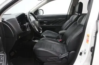 Mitsubishi Outlander, 2.4, 99 kW, pistikhübriid, automaat, nelikvedu