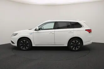 Mitsubishi Outlander, 2.4, 99 kW, pistikhübriid, automaat, nelikvedu